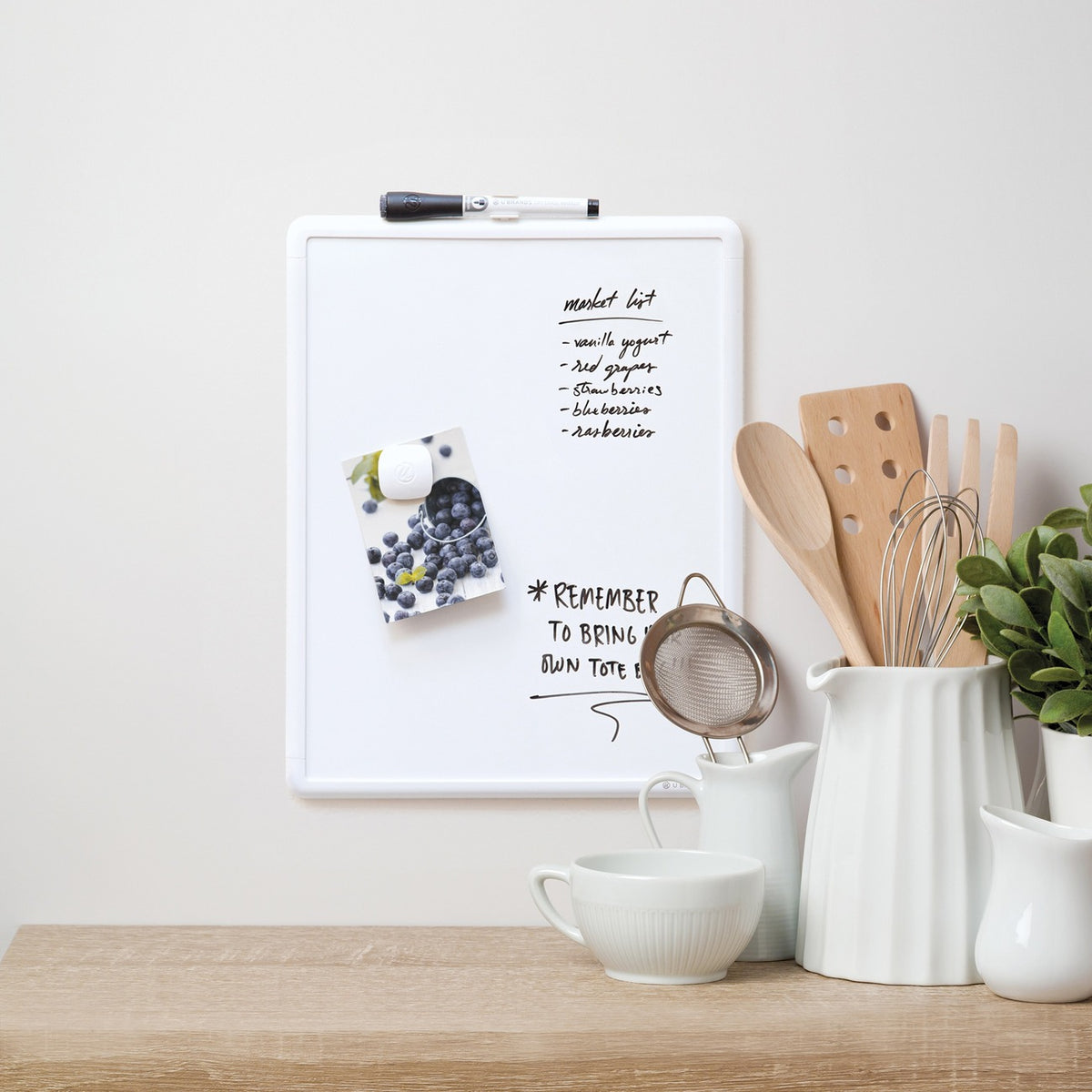 U Brands Magnetic Contempo Dry-Erase Board