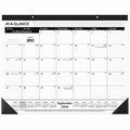 AT-A-GLANCE Calendar Dskpd 16Mnth Acadm